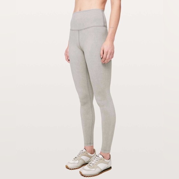 Lululemon Wunder Under High-Rise
Tight *Snow Washed 28"
Washed French Clay​​​ - Picture 2 of 9